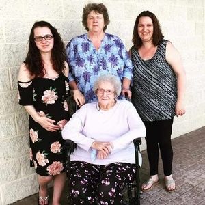 Meet your Posher, Ronda